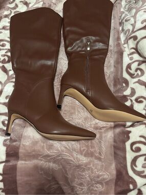 Women's Brown Pointed-Toe Mid-Heel Boots